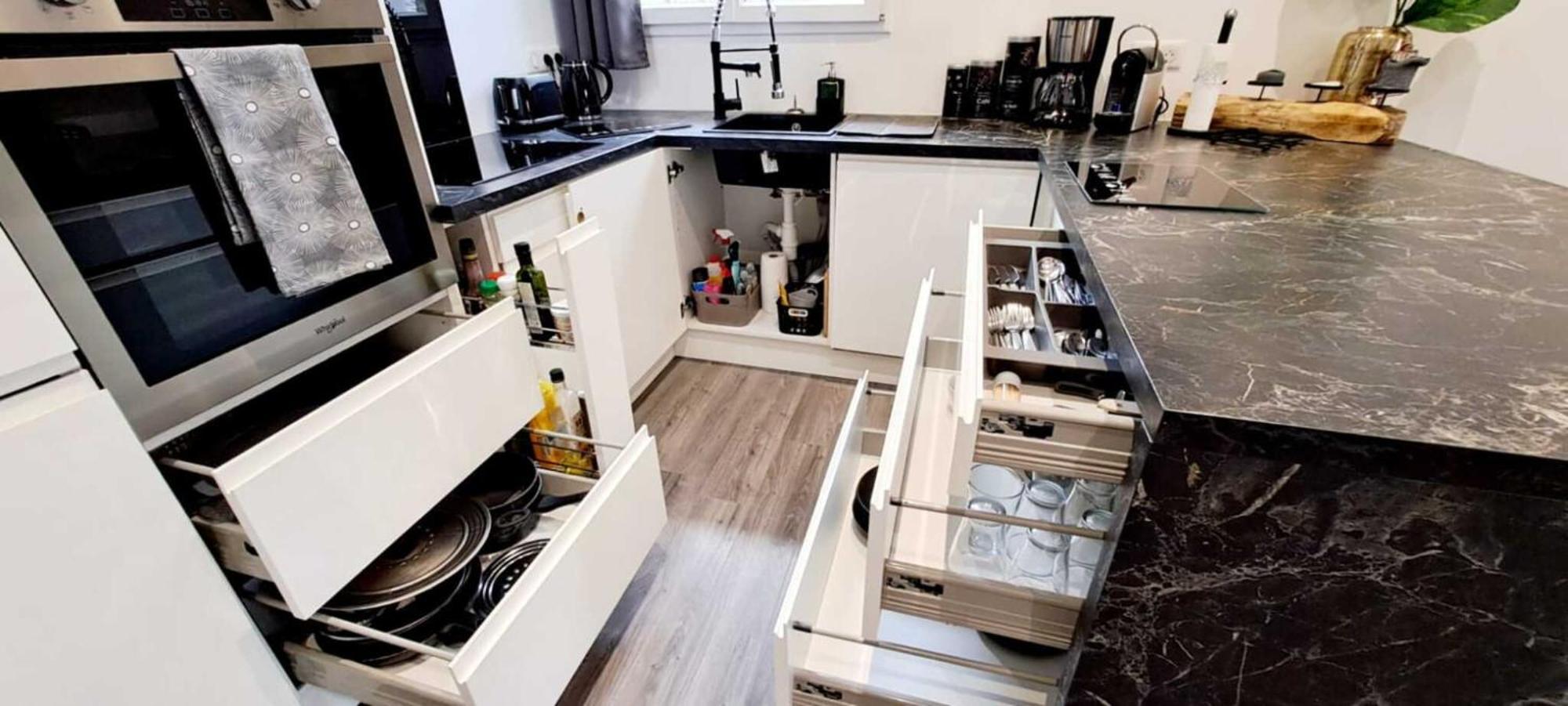 Black&White Home-By So'Serenityhome-Balcon-Parking Cluses Kültér fotó