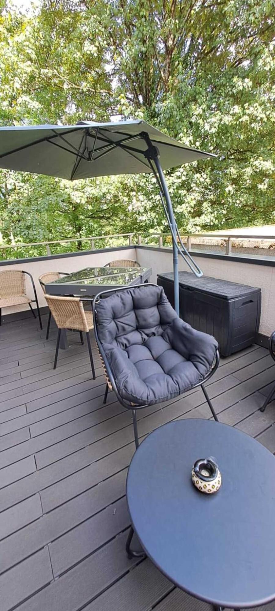 Black&White Home-By So'Serenityhome-Balcon-Parking Cluses Kültér fotó